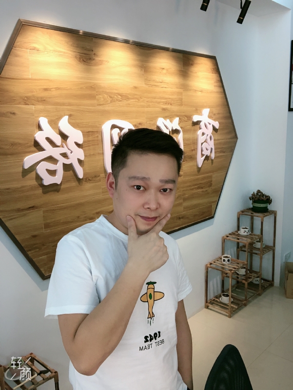 意外的第一张照片--赤壁交友中心
